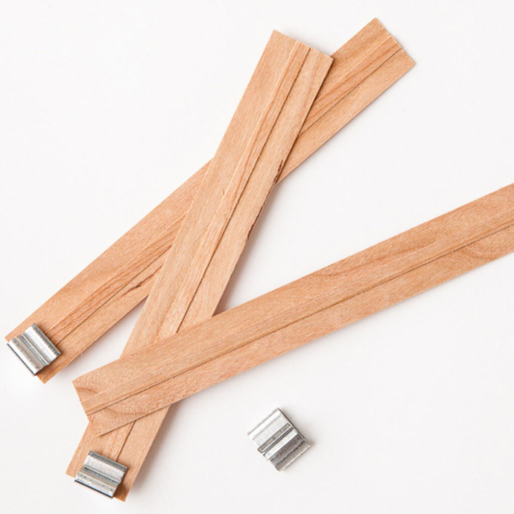 Wooden wick Crackling Candlemaster